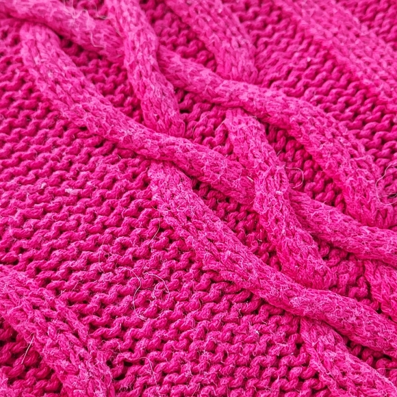 Faded Glory Women's Rose Red Cable Knit  Sweater - Picture 3 of 5